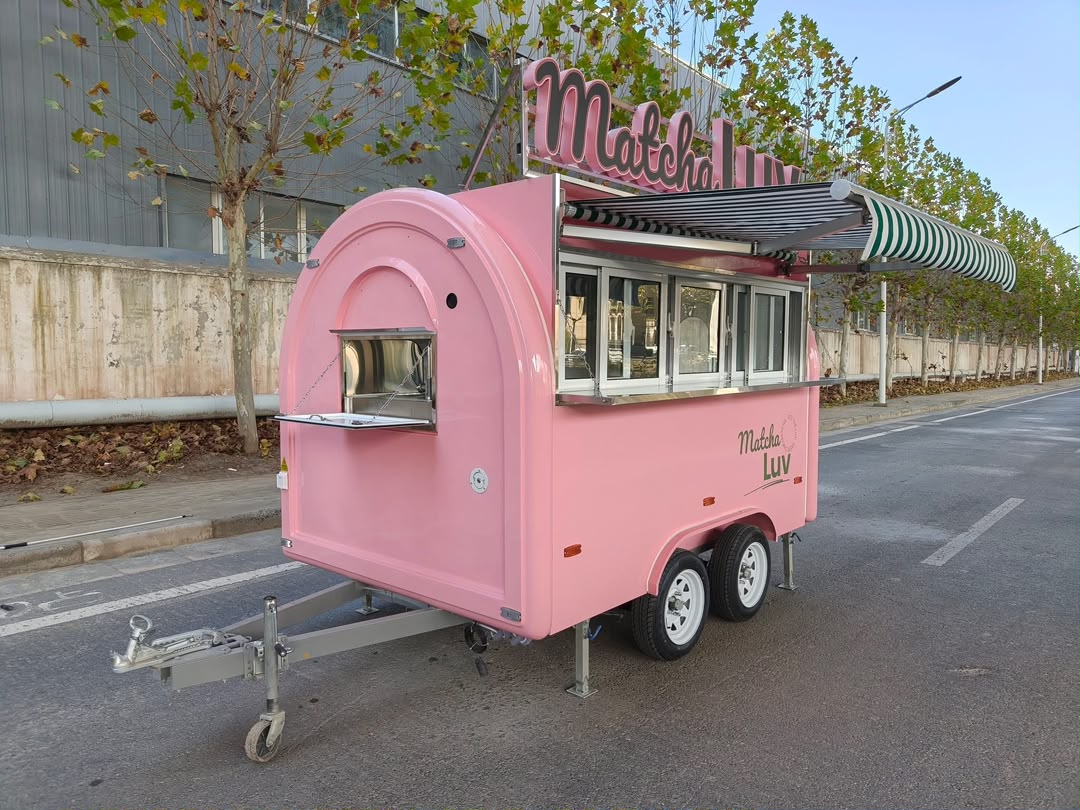 Mobile pizza trailer style for UK events